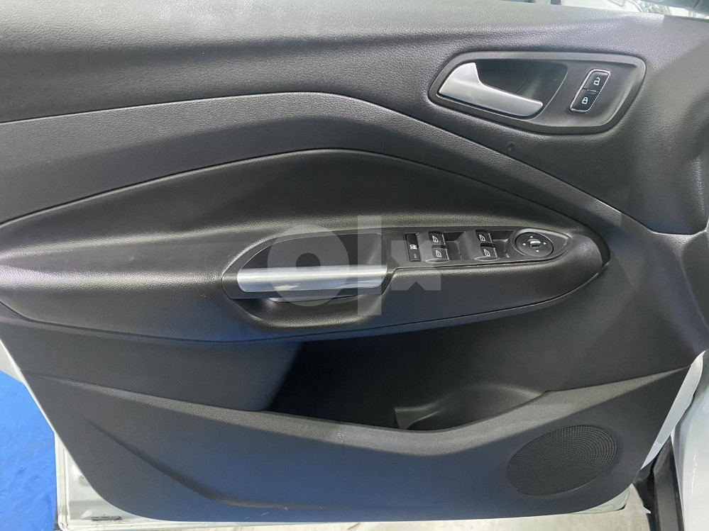 FORD KUGA 2.0