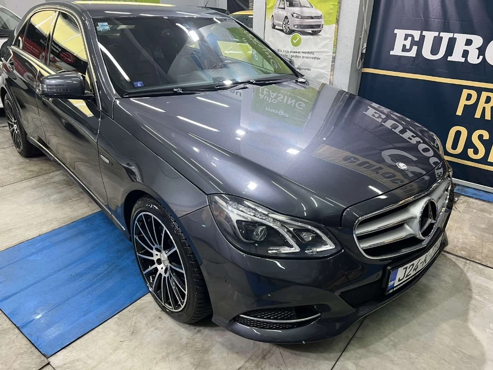 Mercedes-Benz E220 AMG DESIGN