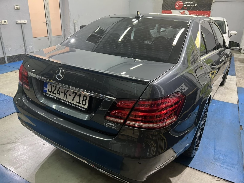 Mercedes-Benz E220 AMG DESIGN