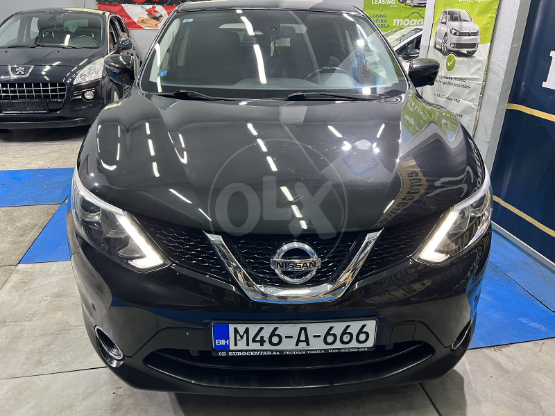 NISSAN QASHQAI 1.2i