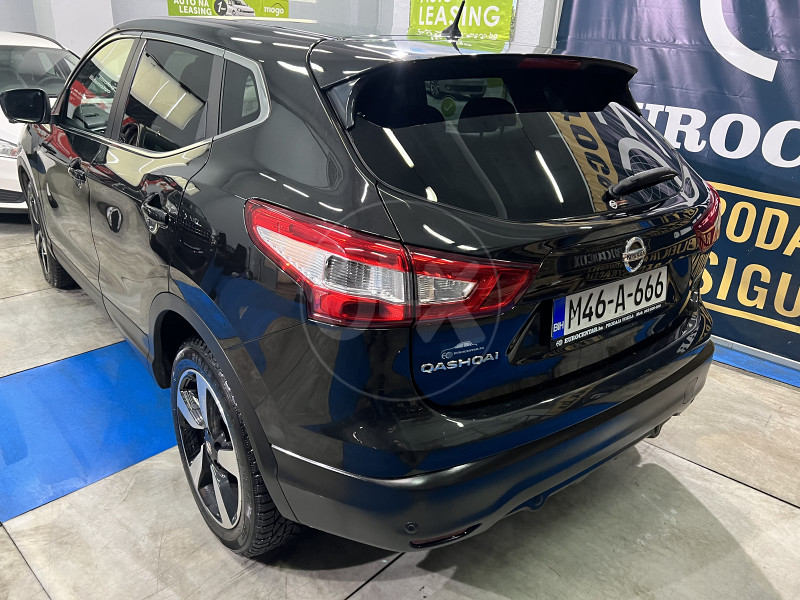NISSAN QASHQAI 1.2i