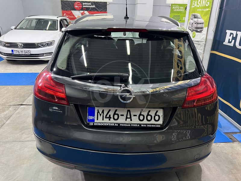 OPEL INSIGNIA 2.0 CDTI SPORTS TOURER