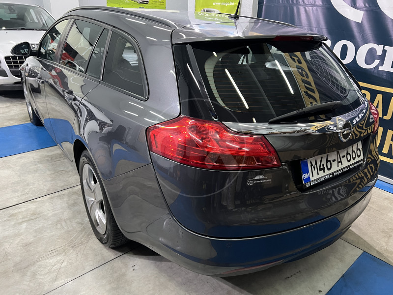 OPEL INSIGNIA 2.0 CDTI SPORTS TOURER