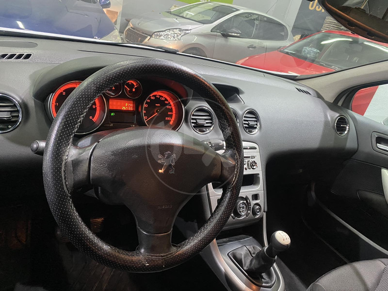 PEUGEOT 308 1.6 HDI