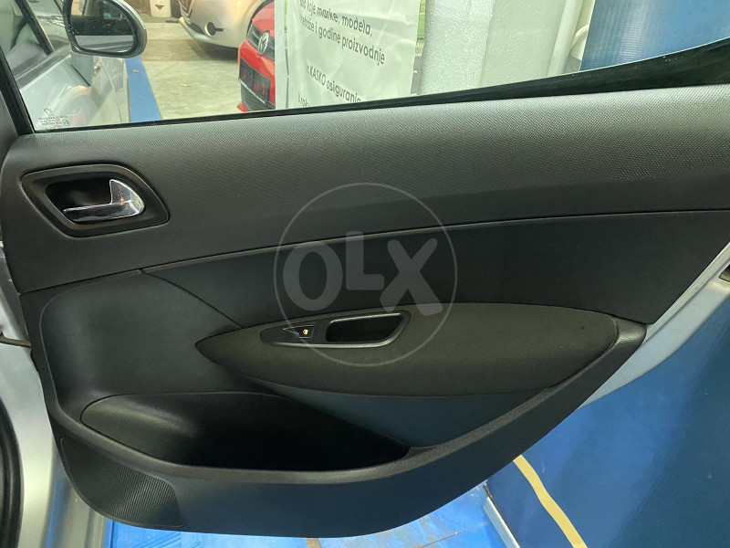 PEUGEOT 308 1.6 HDI