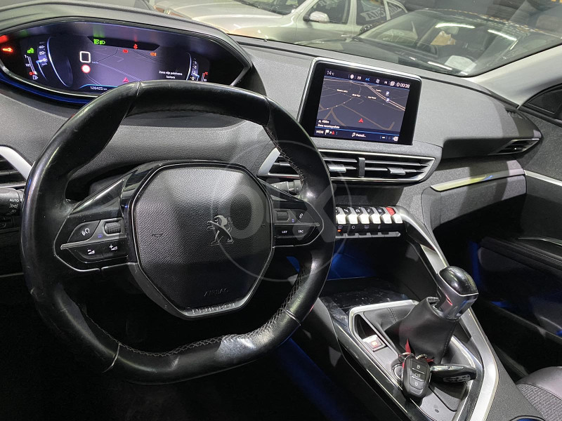 PEUGEOT 5008 1.6 HDI ALLURE