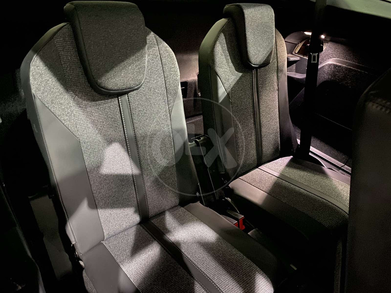 PEUGEOT 5008 1.6 HDI ALLURE