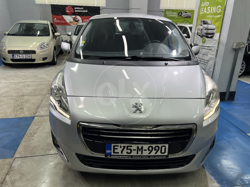 PEUGEOT 5008 1.6 HDI,7 SJEDISTA, AUTOMATIK, NAVIGACIJA