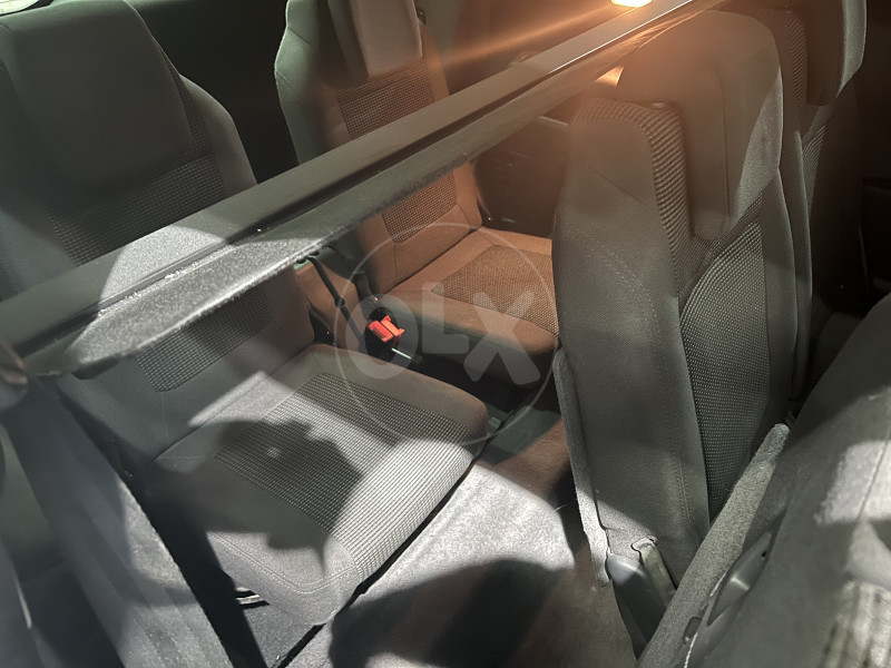 PEUGEOT 5008 1.6 HDI,7 SJEDISTA, AUTOMATIK, NAVIGACIJA