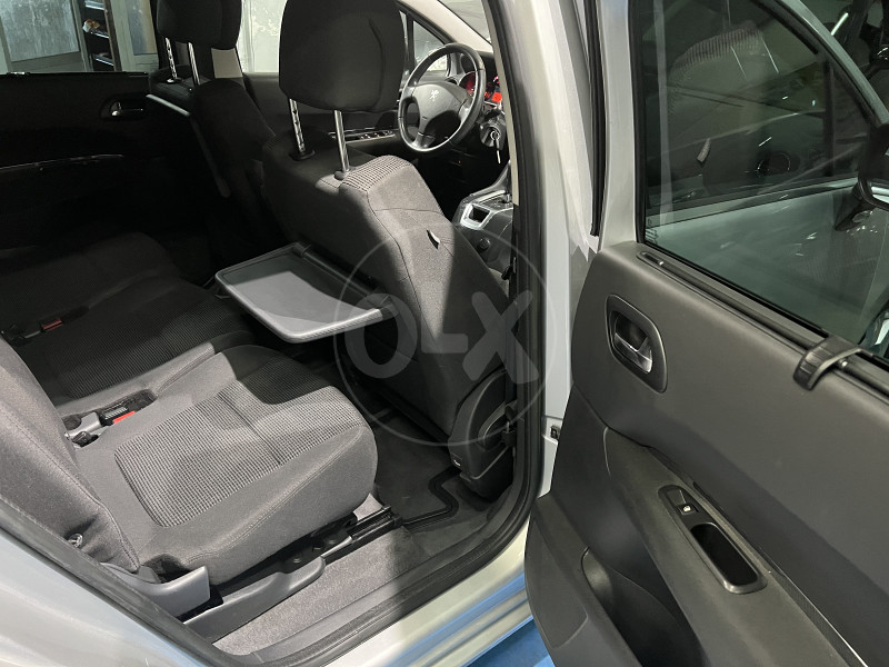 PEUGEOT 5008 1.6 HDI,7 SJEDISTA, AUTOMATIK, NAVIGACIJA