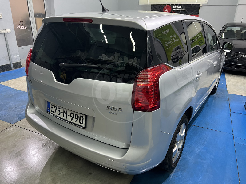 PEUGEOT 5008 1.6 HDI,7 SJEDISTA, AUTOMATIK, NAVIGACIJA