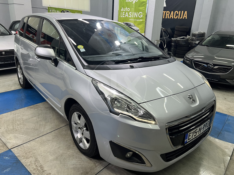PEUGEOT 5008 1.6 HDI,7 SJEDISTA, AUTOMATIK, NAVIGACIJA