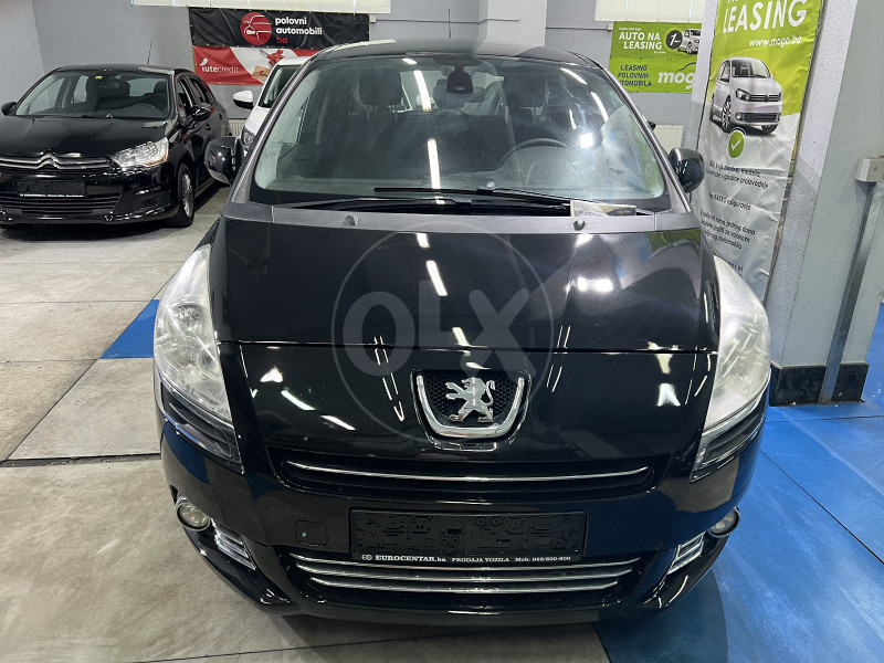 PEUGEOT 5008 AUTOMATIK