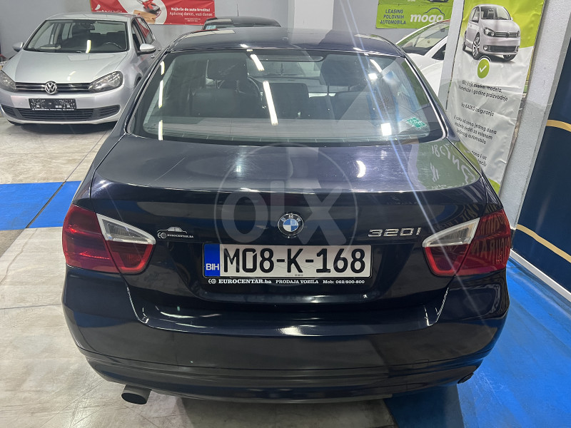 BMW 320i