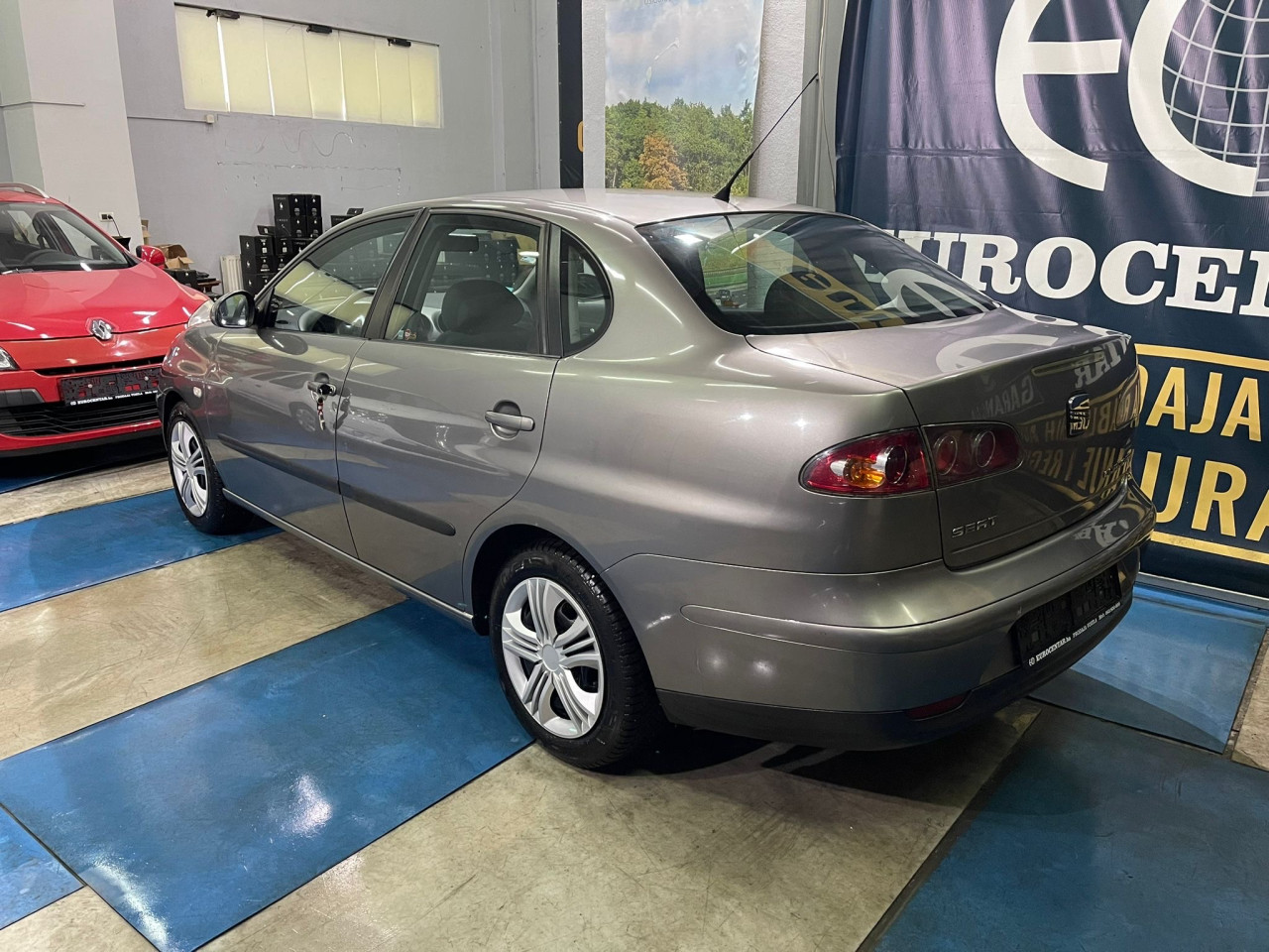 SEAT CORDOBA 1,4 MPI , 2004 GODINA, REGISTROVAN