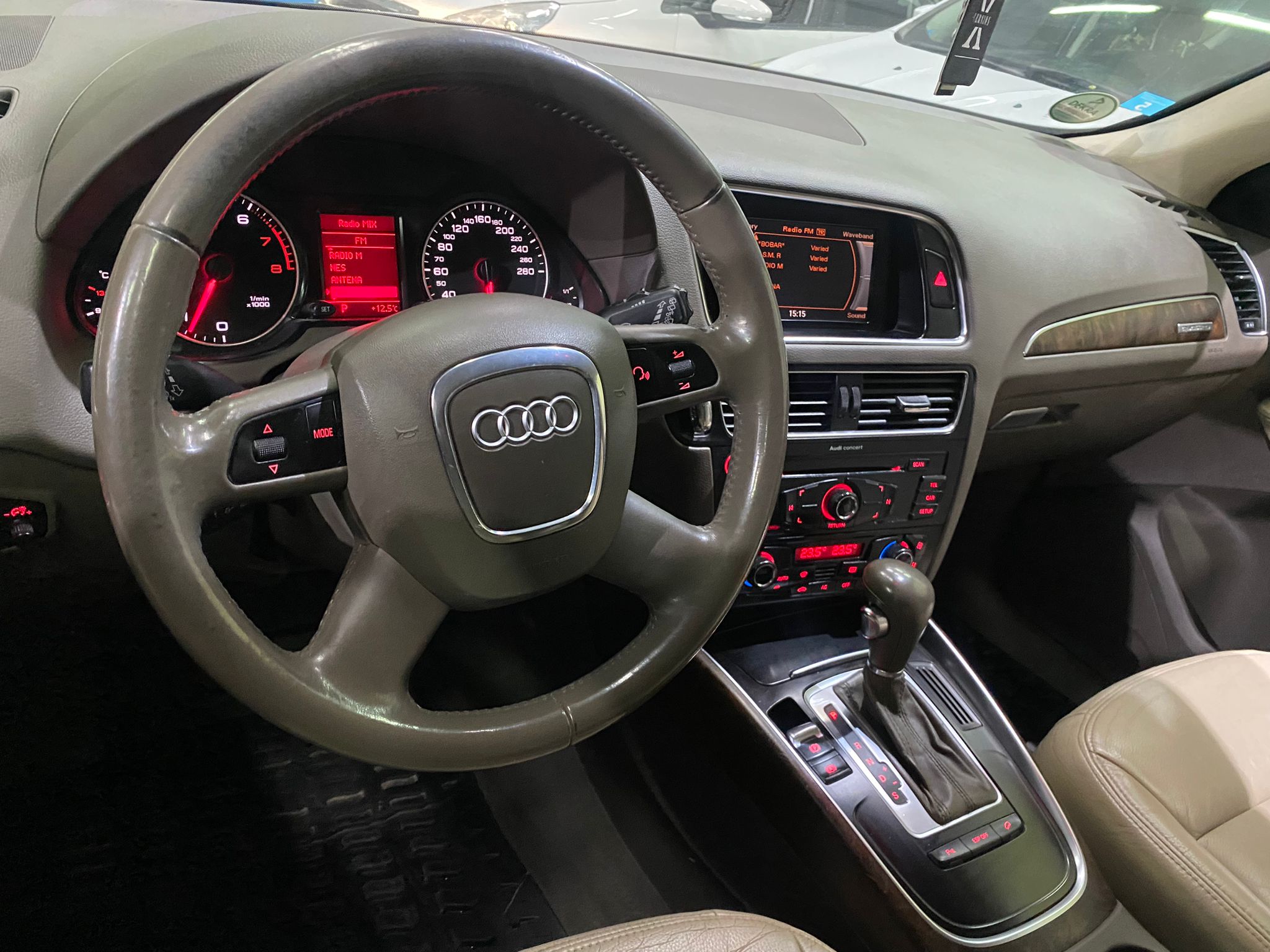 Audi Q5 2.0 QUATTRO BENZIN,2009, DSG AUTOMATIK