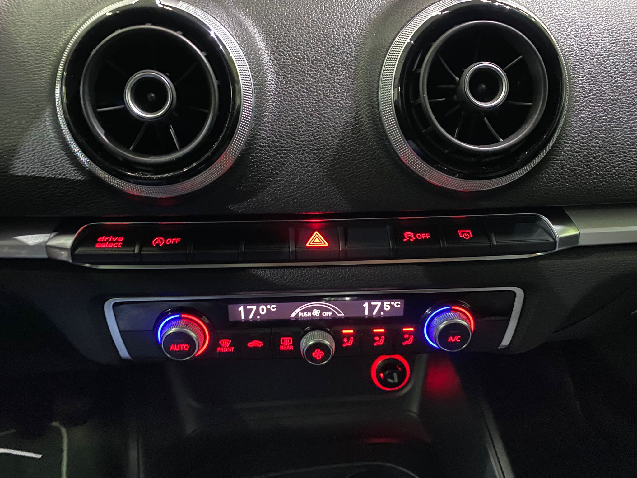 AUDI A3 2,0 TDI, 2013 GODINA,NAVIGACIJA,KLIMA