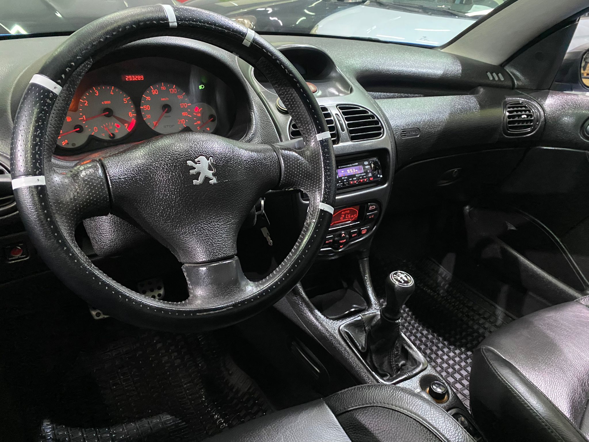 PEUGEOT 206 2.0 BENZIN, KABRIOLET,KOŽA,2001 GOD.