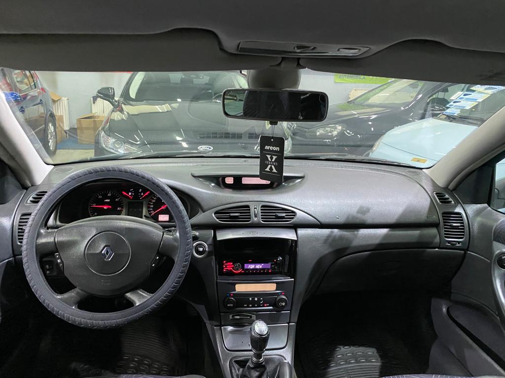 RENAULT LAGUNA 1.9 DCi, 2004 GOD, KLIMA