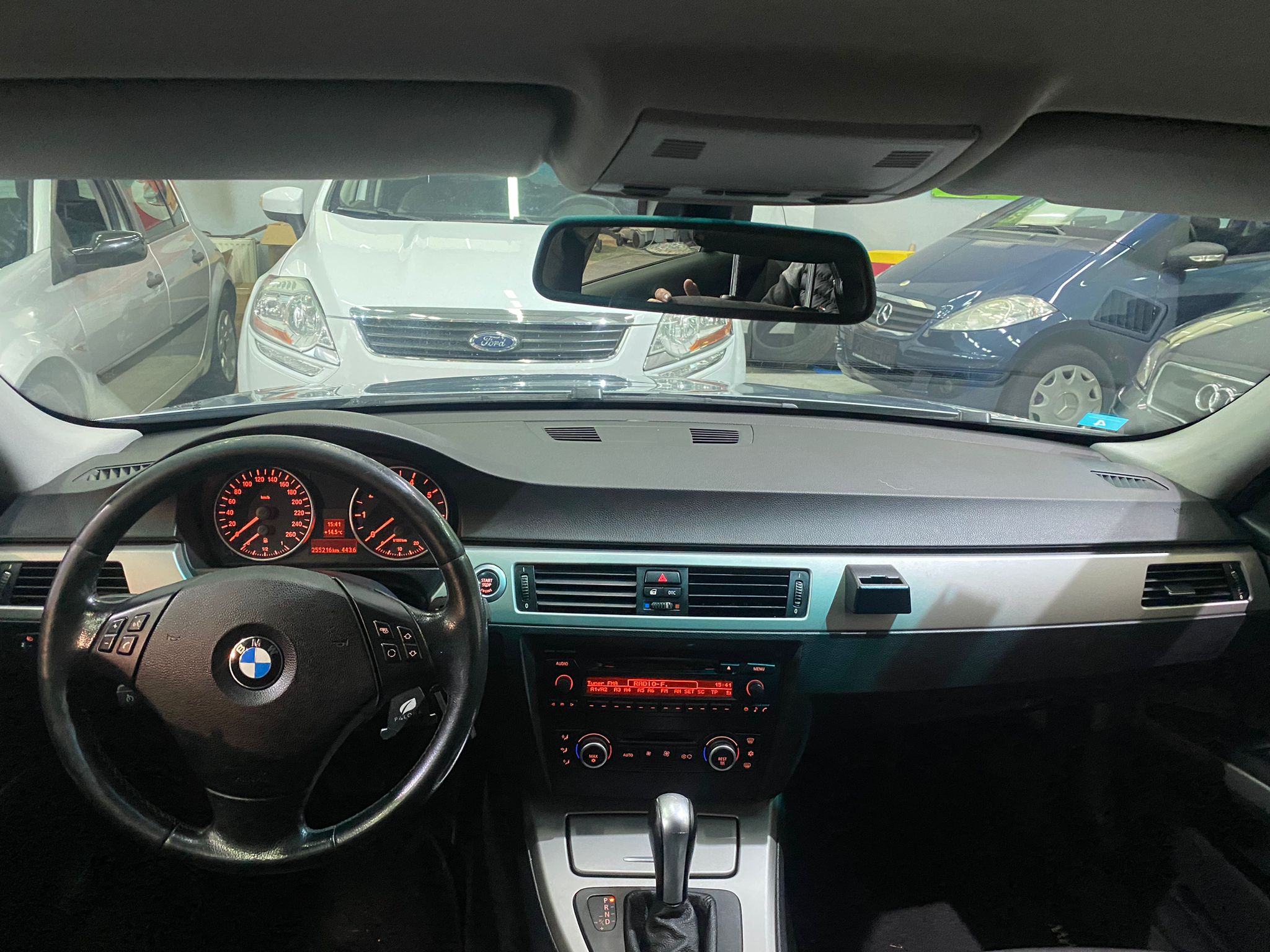 BMW 320i TOUR AUTOMATIK, 2006 GODINA, REGISTROVAN