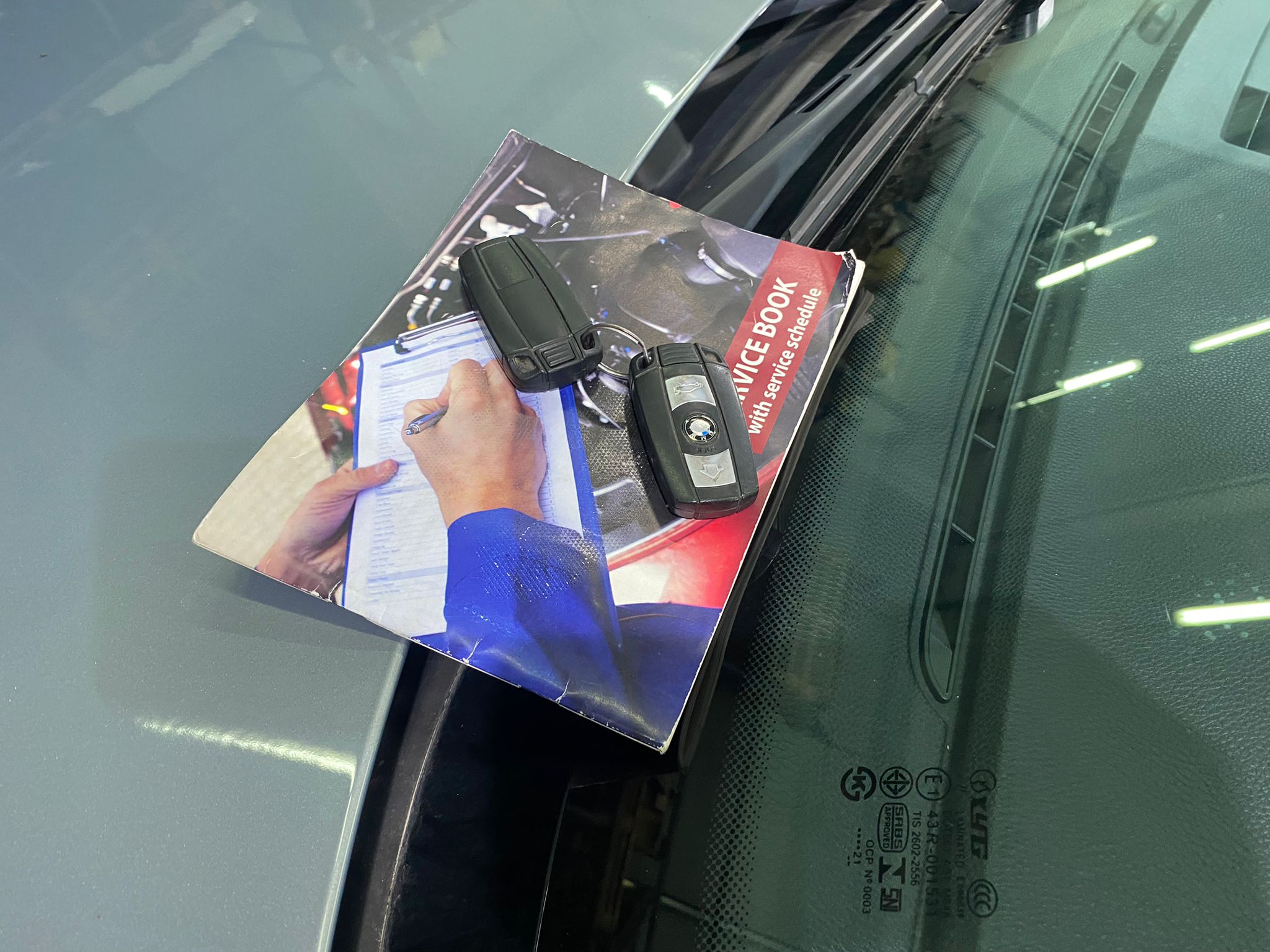 BMW 320i TOUR AUTOMATIK, 2006 GODINA, REGISTROVAN