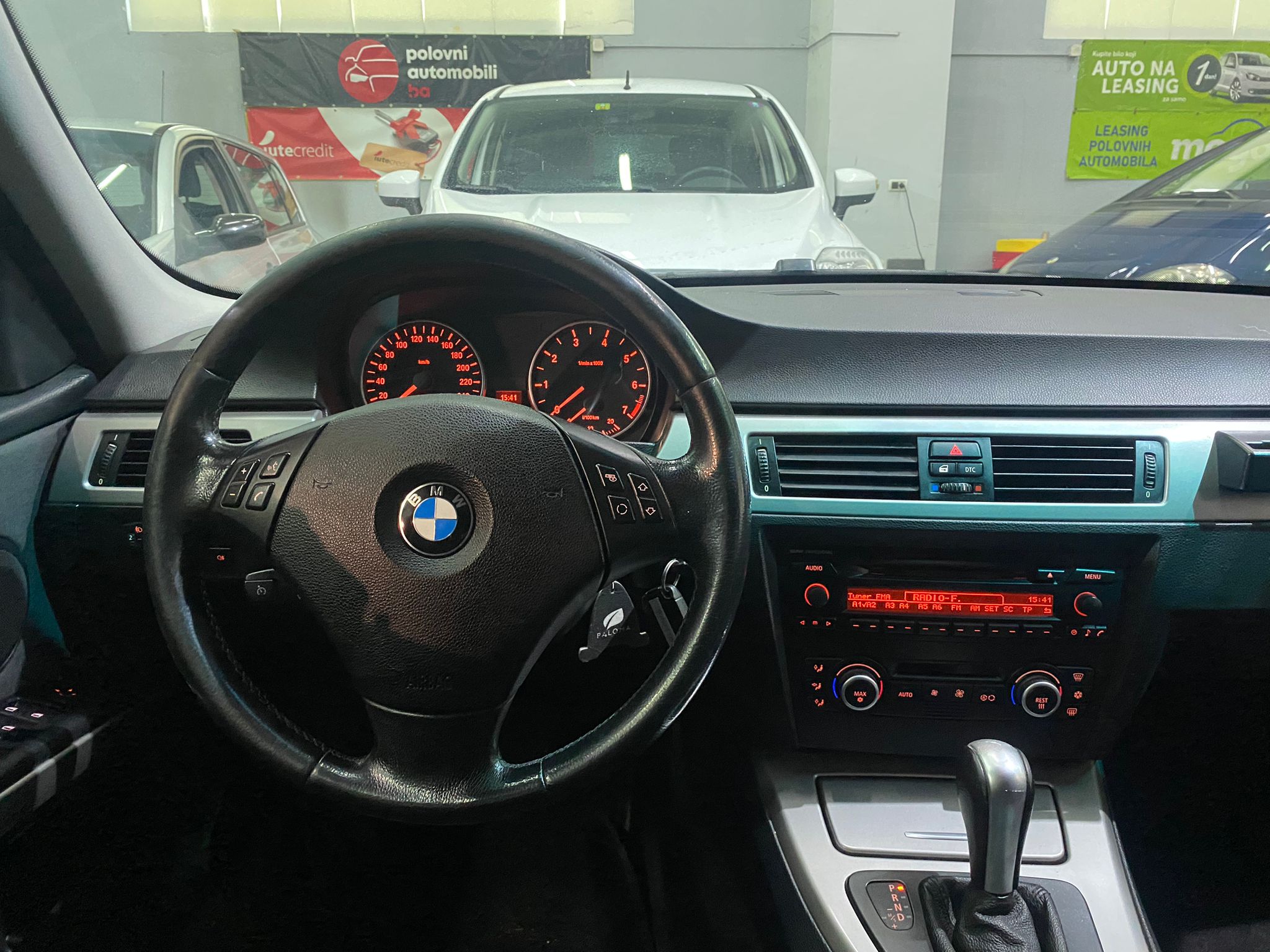 BMW 320i TOUR AUTOMATIK, 2006 GODINA, REGISTROVAN