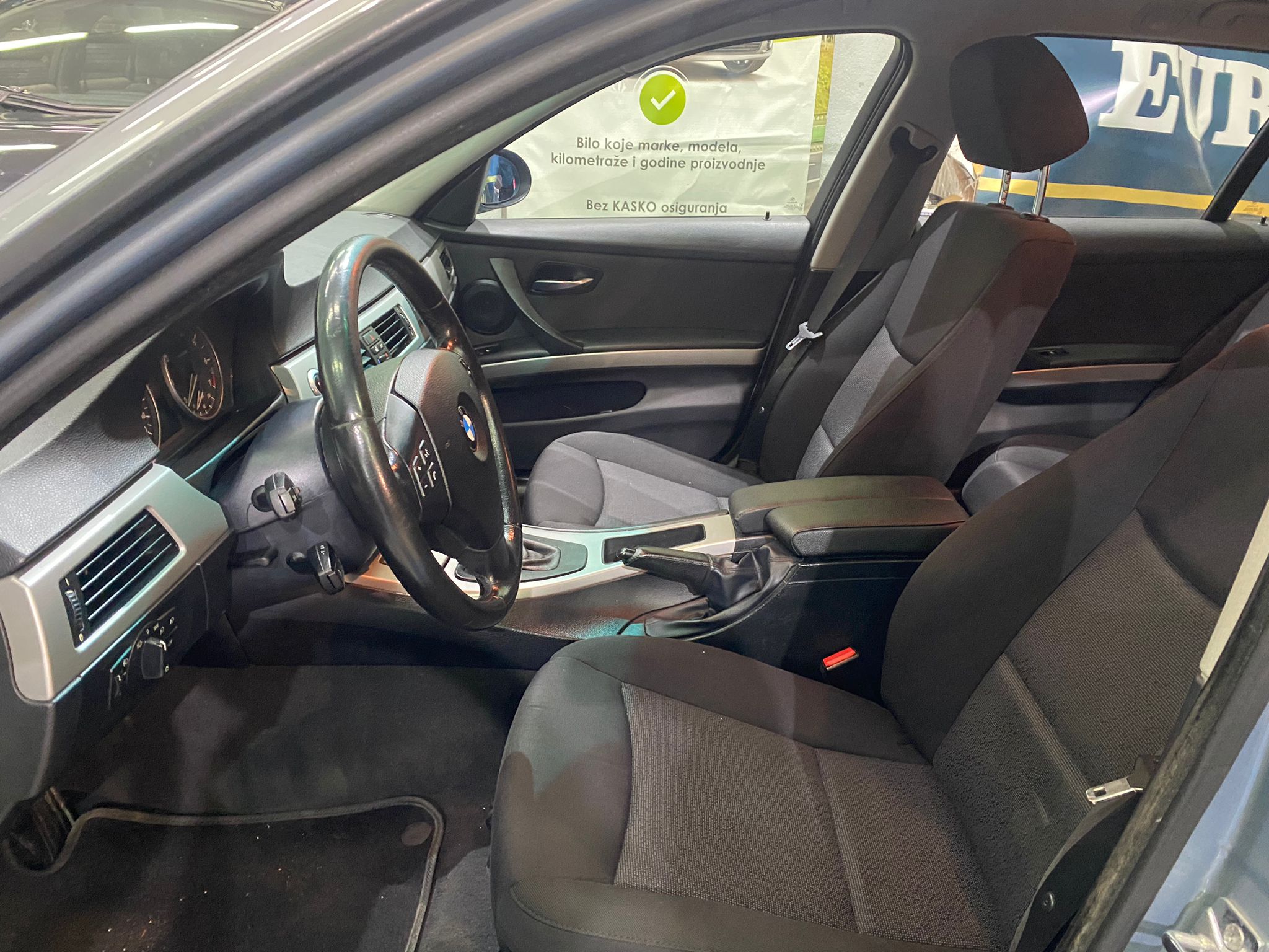 BMW 320i TOUR AUTOMATIK, 2006 GODINA, REGISTROVAN