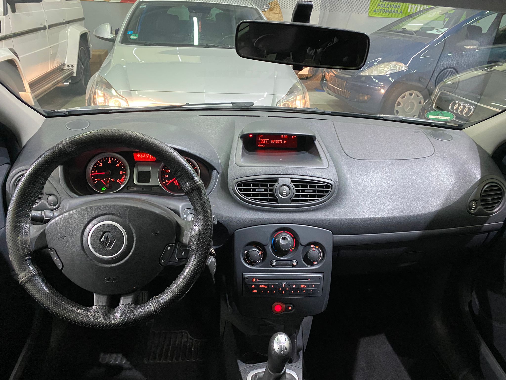 RENAULT CLIO 1.5 DCI, 2013 GODINA, ALU FELGE, KLIMA