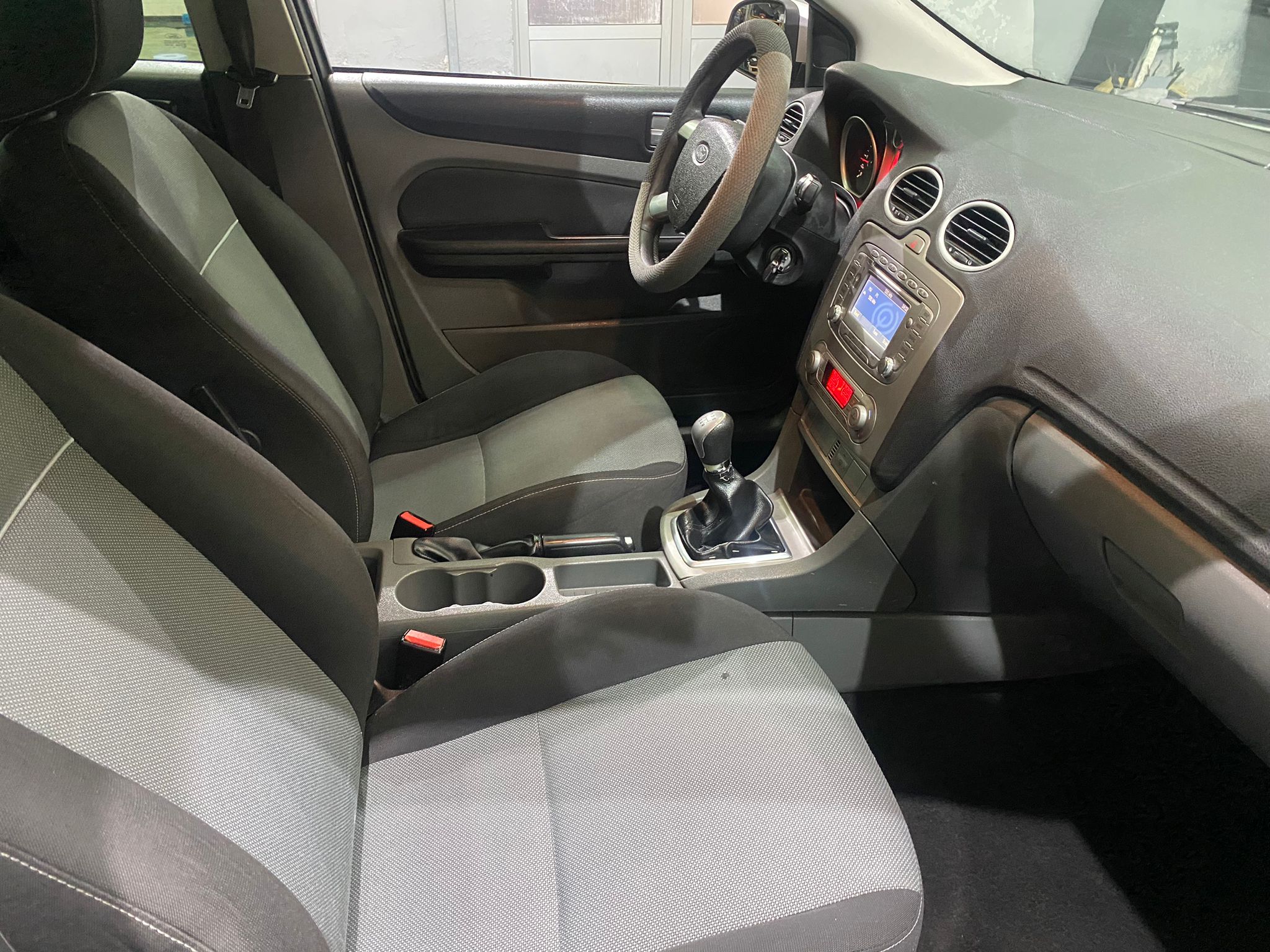 FORD FOCUS 1.6 TDCI SW, 2010 GOD, REGISTROVAN