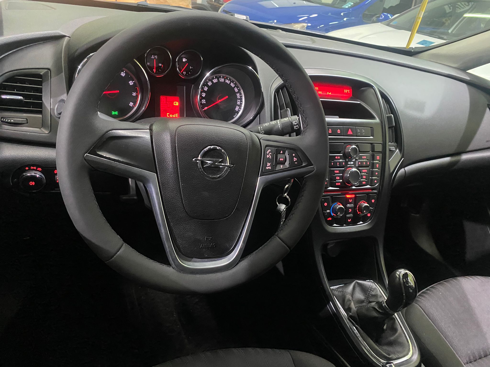 OPEL ASTRA J 1.4i, 2012 GODINA, 80000 KM PREŠLA