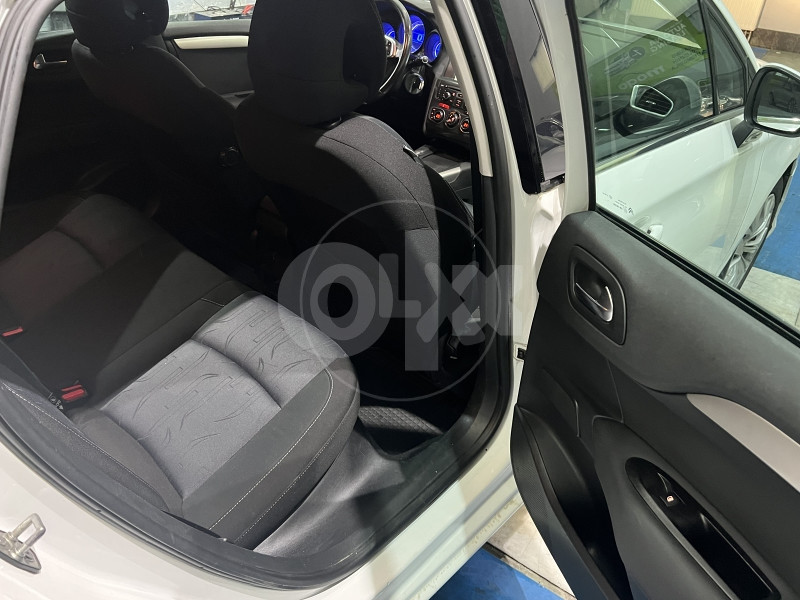 CITROEN C4 1.6 HDI AUTOMATIK , 2012 GODINA,REGISTROVAN