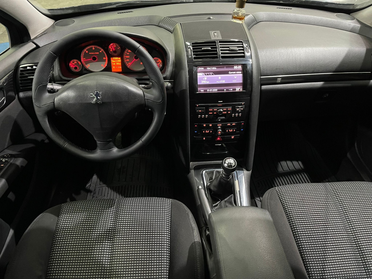 PEUGEOT 407, 2.0 HDi,2010 god, ALU FELGE, NAVIGACIJA