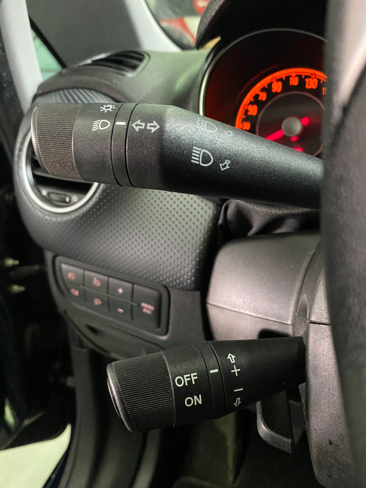 FIAT PUNTO EVO 1.3 mJET, 2011 GODINA, DIGITALNA KLIMA