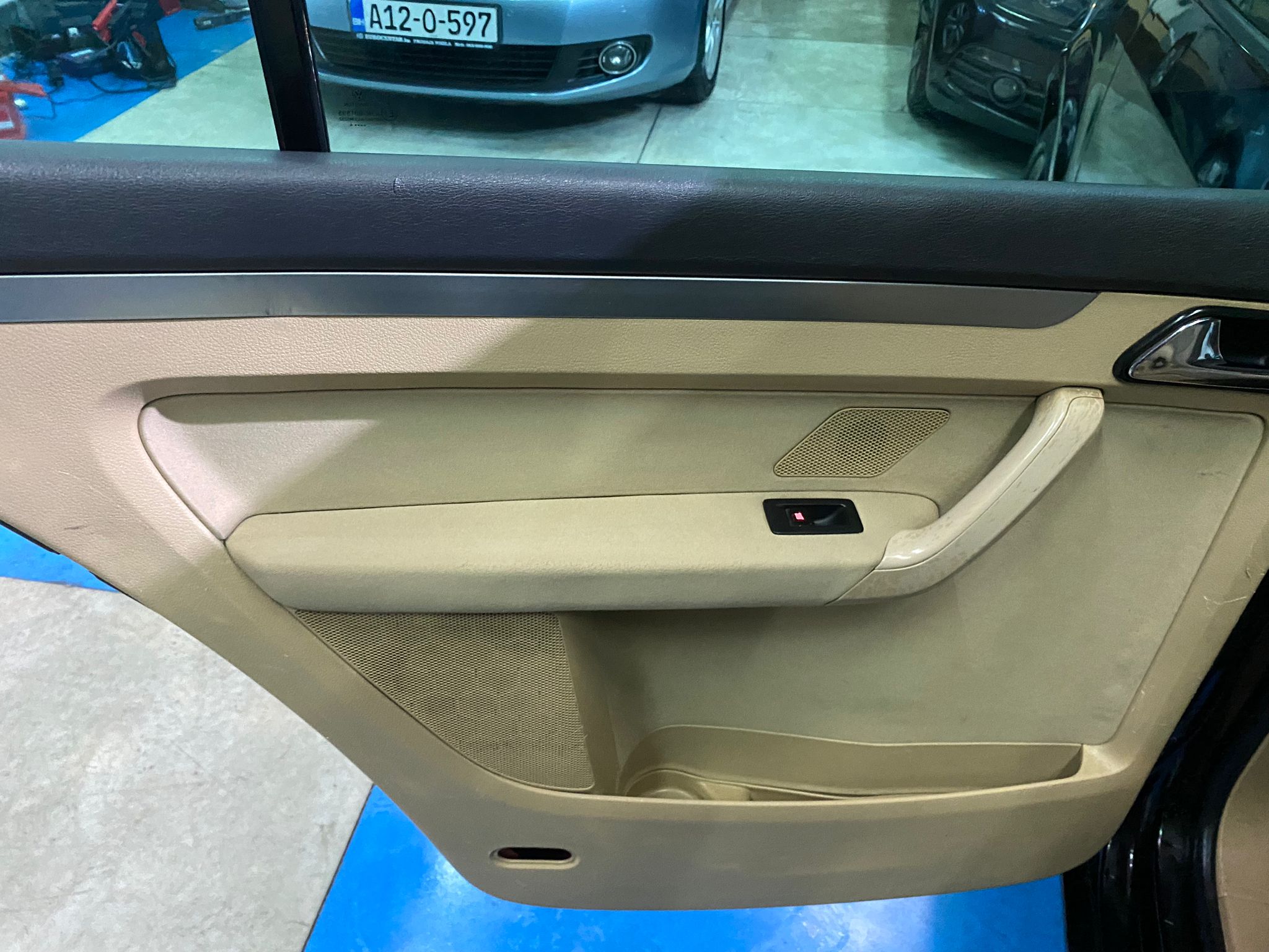 VW TOURAN 2.0 TDI, DSG, 2004 GOD, REGISTROVAN