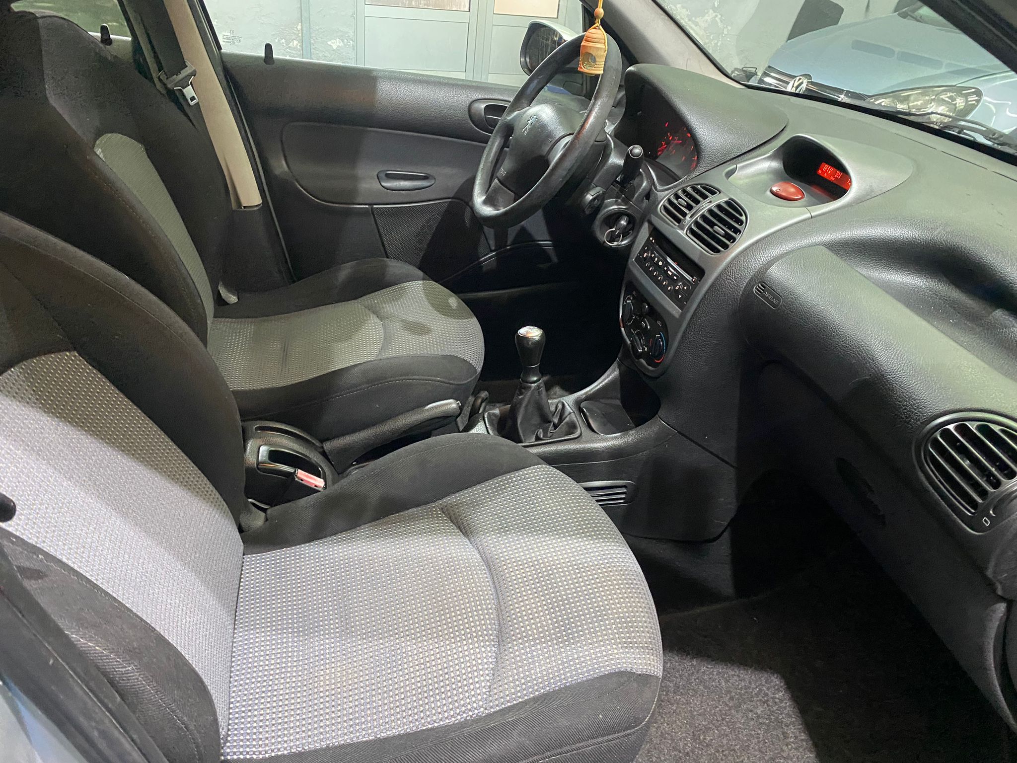 PEUGEOT 206 1.4 HDI, 2005 GODINA, KLIMA