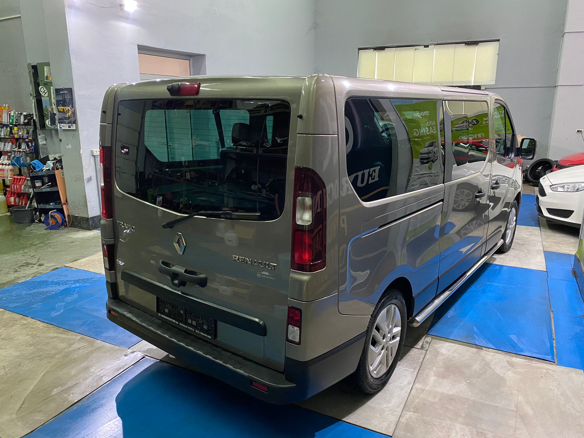 RENAULT TRAFIC 1.6 DCI, 2016 GOD, 7+1 SJED, REGISTROVAN