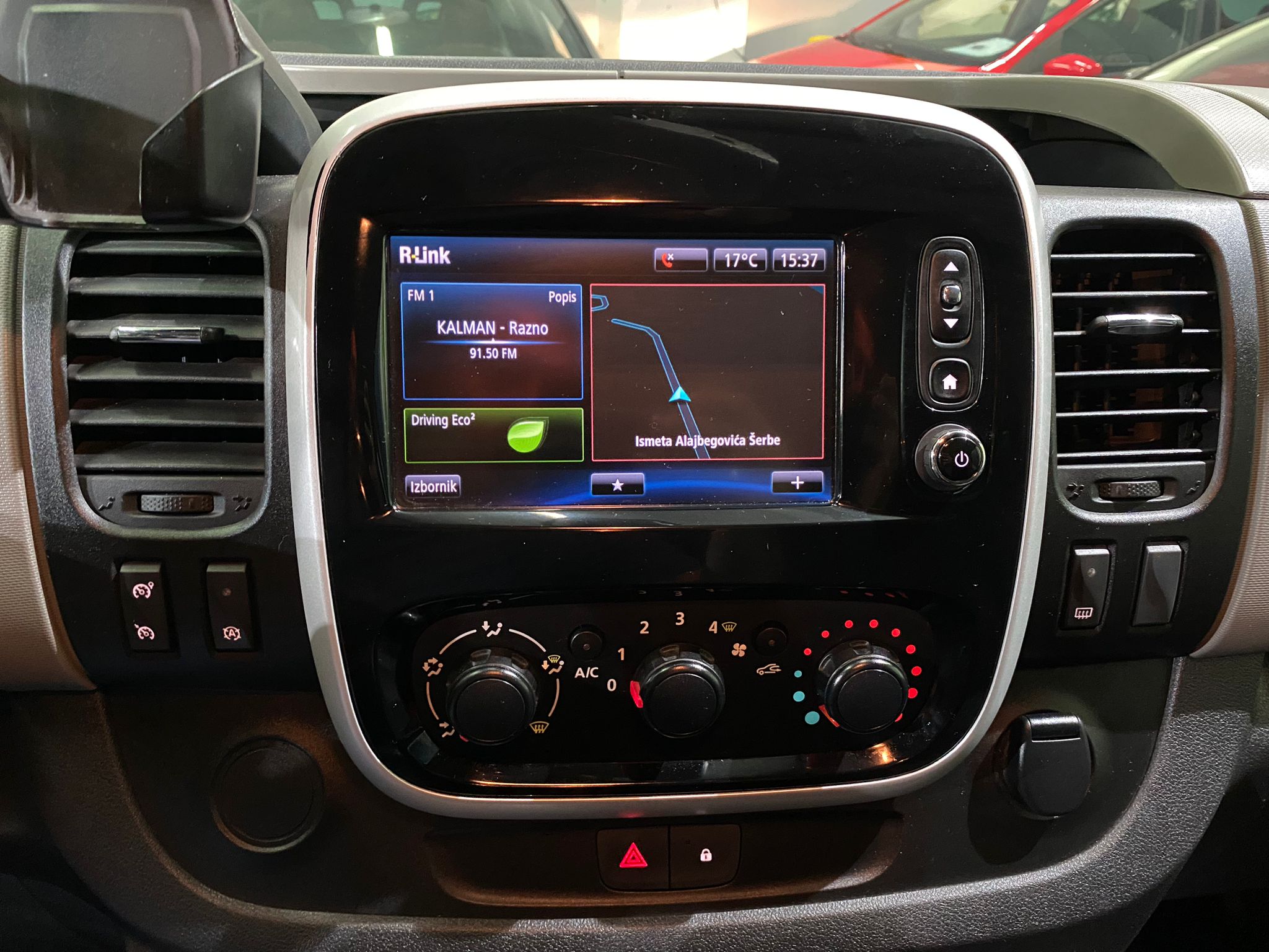 RENAULT TRAFIC 1.6 DCI, 2016 GOD, 7+1 SJED, REGISTROVAN