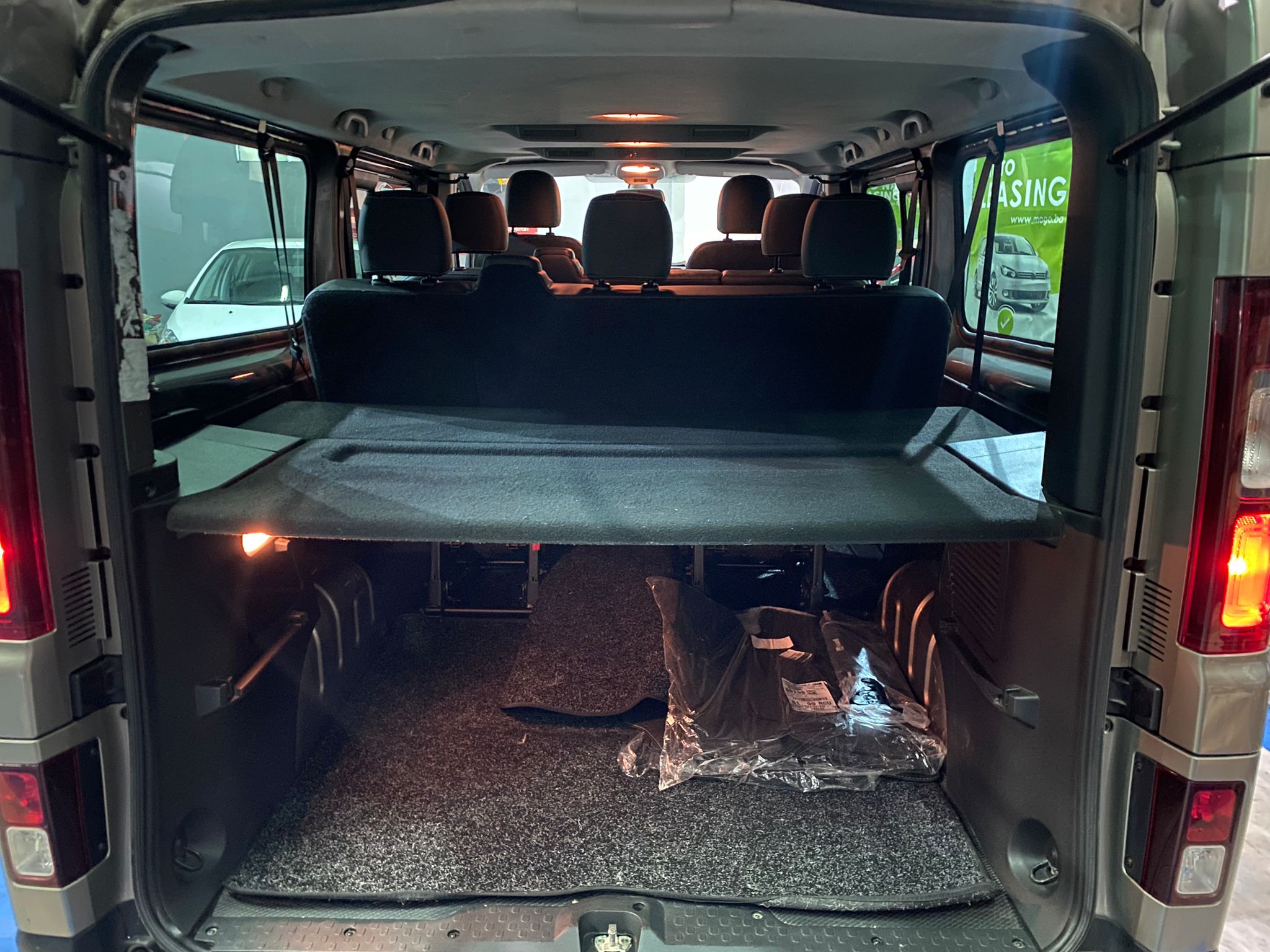 RENAULT TRAFIC 1.6 DCI, 2016 GOD, 7+1 SJED, REGISTROVAN