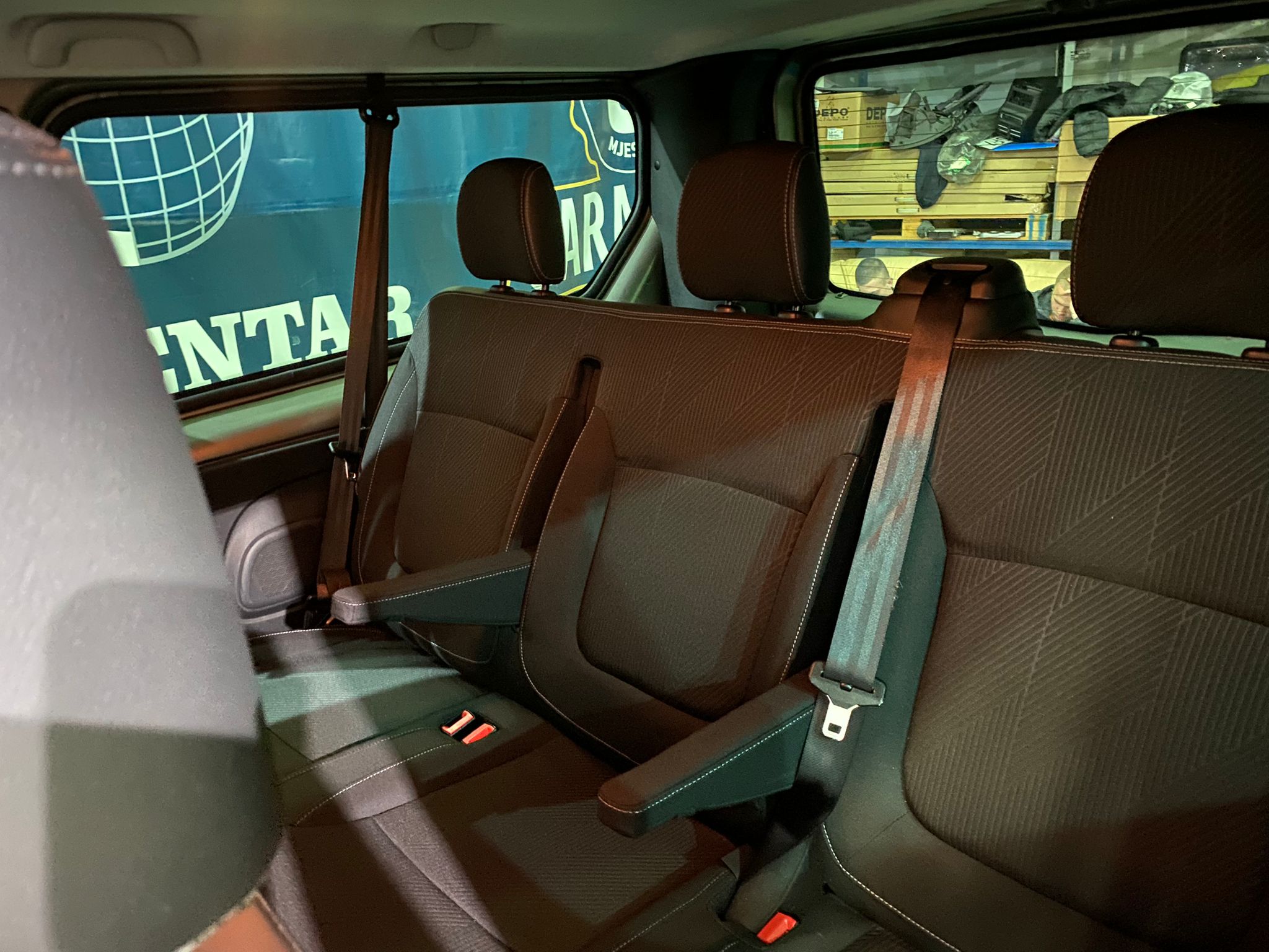 RENAULT TRAFIC 1.6 DCI, 2016 GOD, 7+1 SJED, REGISTROVAN