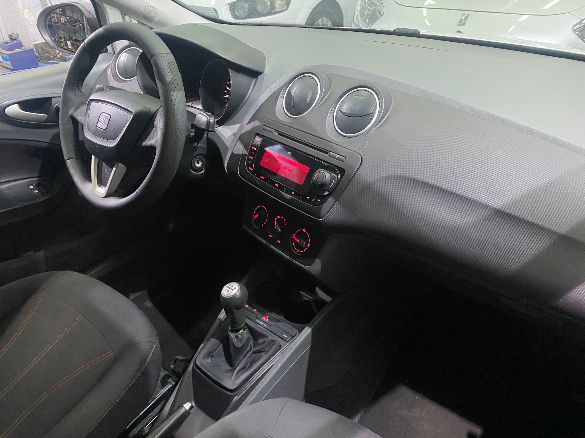 SEAT IBIZA 1.2 TDI, 2011 GODINA, ALU FELGE, KLIMA