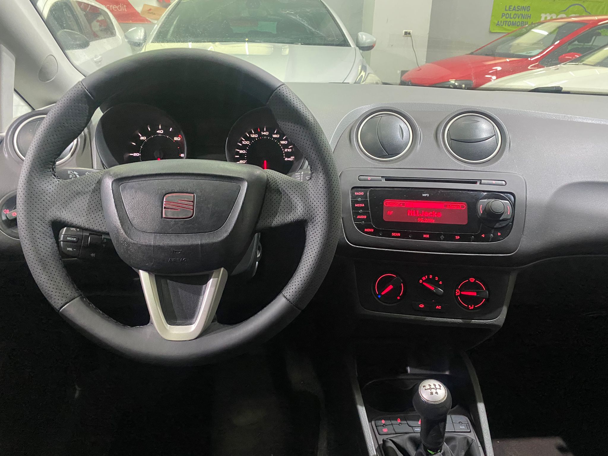 SEAT IBIZA 1.2 TDI, 2011 GODINA, ALU FELGE, KLIMA
