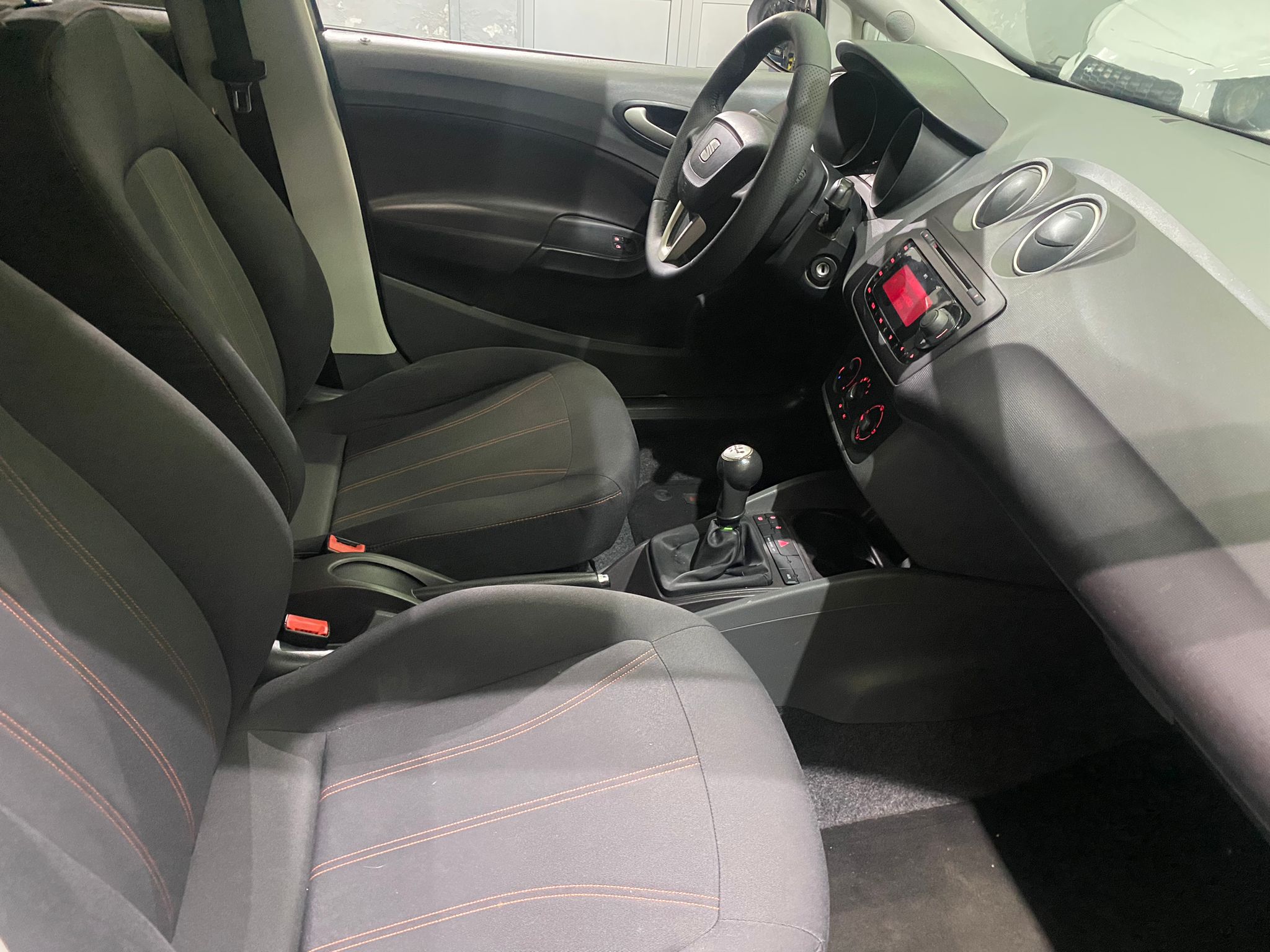 SEAT IBIZA 1.2 TDI, 2011 GODINA, ALU FELGE, KLIMA