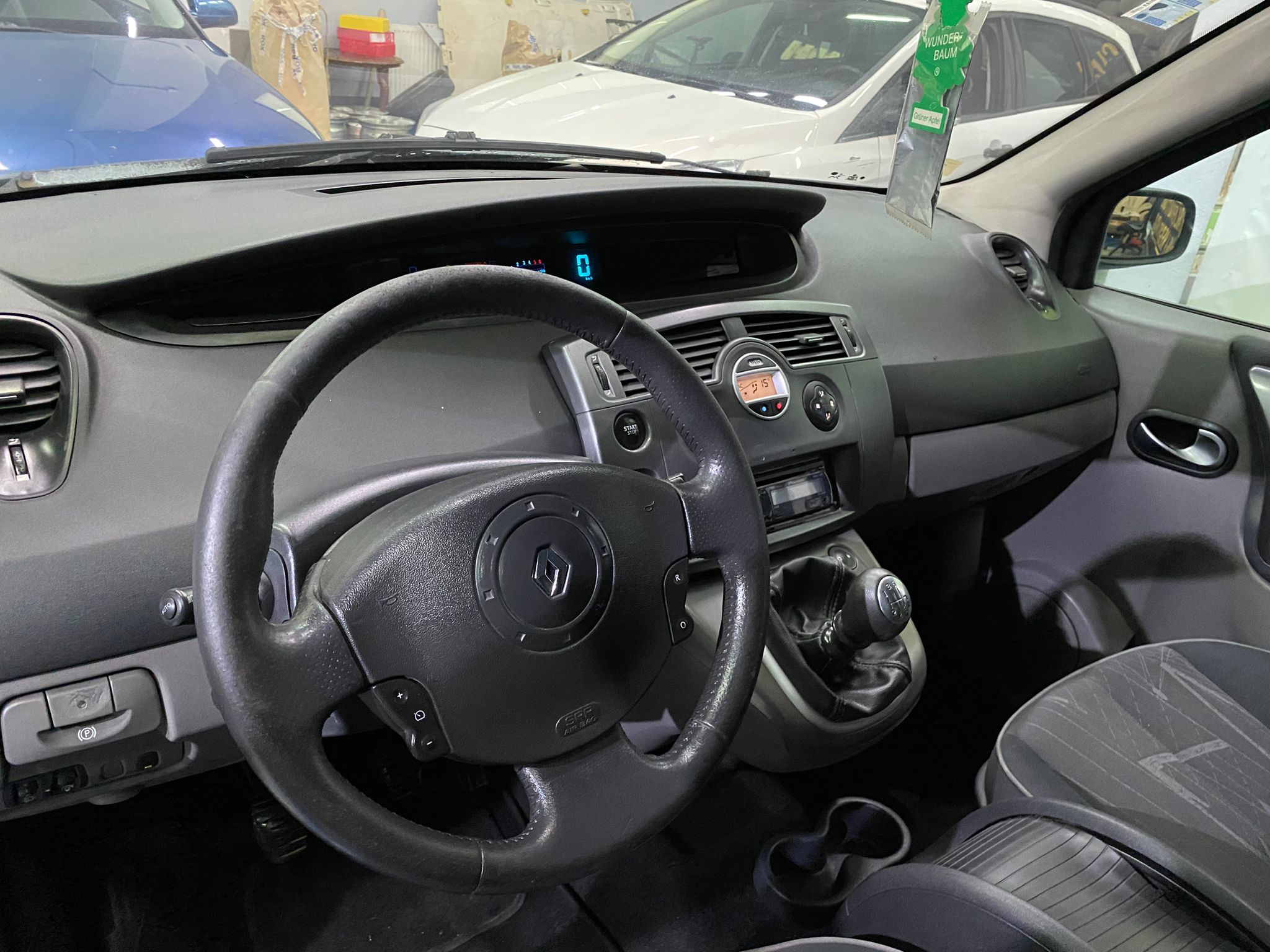 RENAULT SCENIC 1.9 DCI, 2004 GODINA, REGISTROVAN