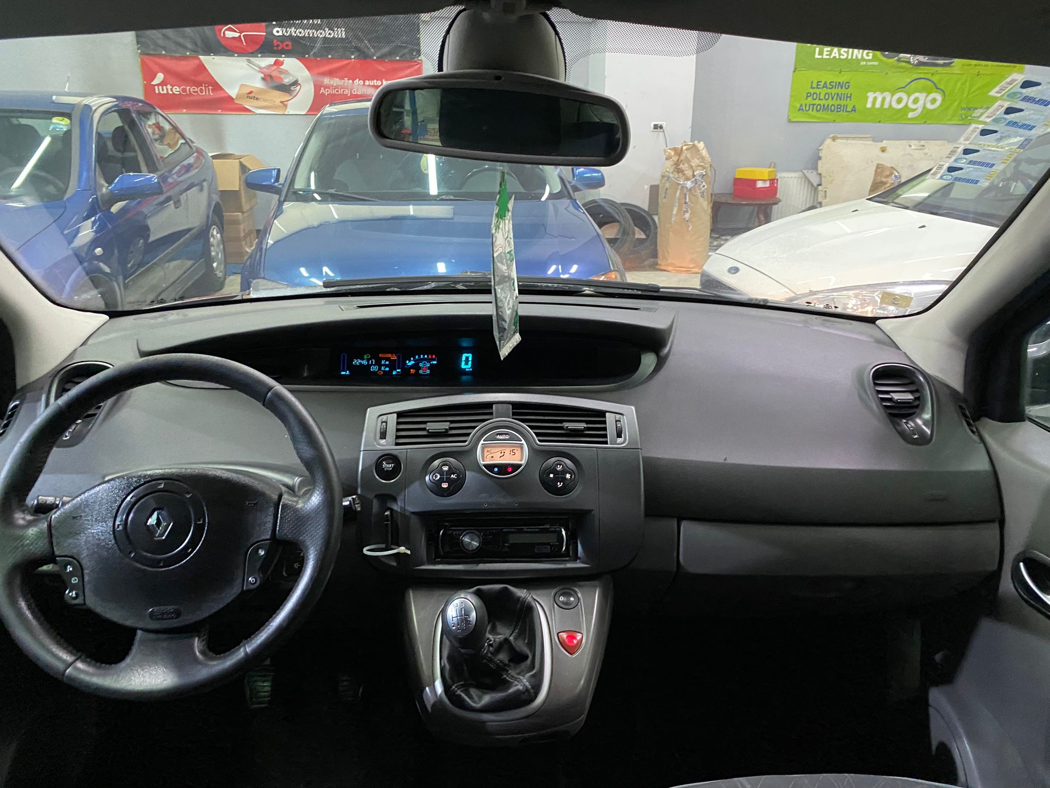 RENAULT SCENIC 1.9 DCI, 2004 GODINA, REGISTROVAN