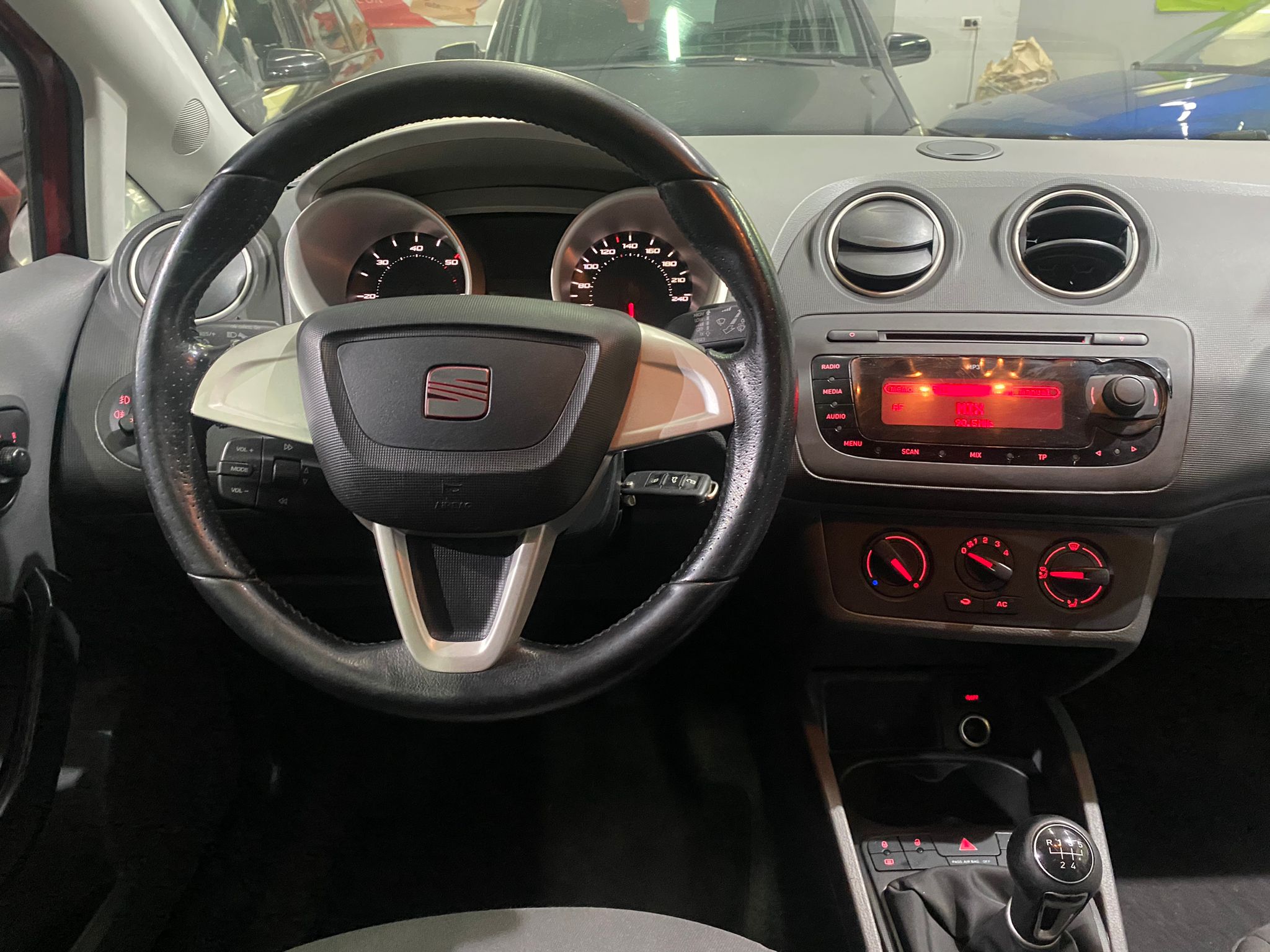 SEAT IBIZA 1.2 TDI, 2010 GOD, ALU FELGE, KLIMA