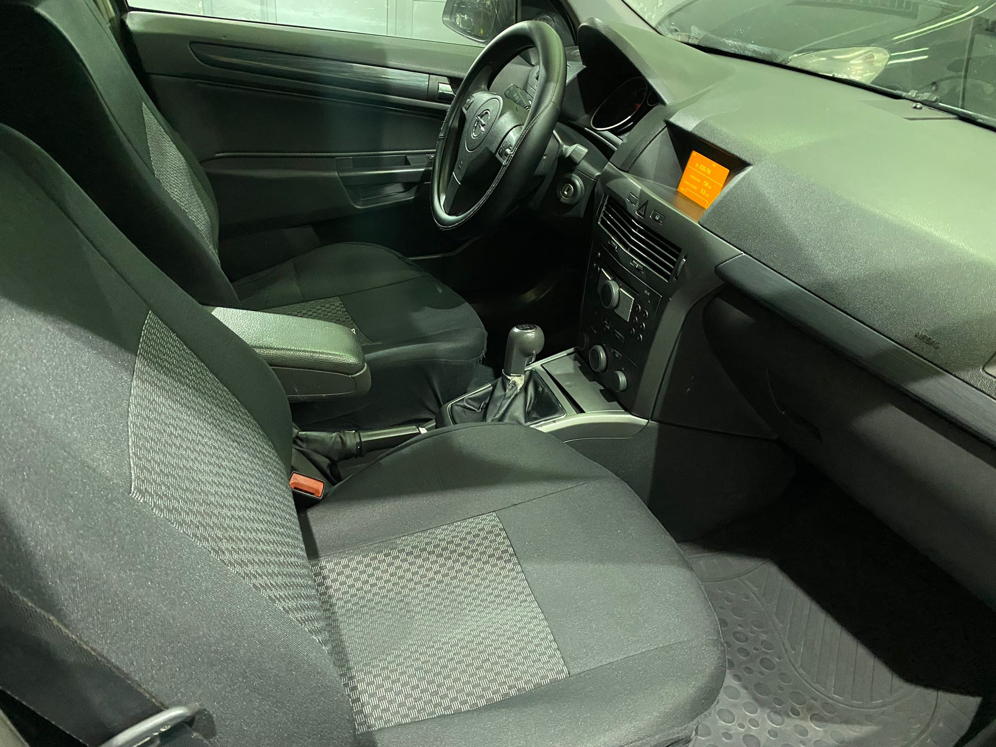 OPEL ASTRA 1.7 CDTI, 2006 GODINA, ALU FELGE, KLIMA