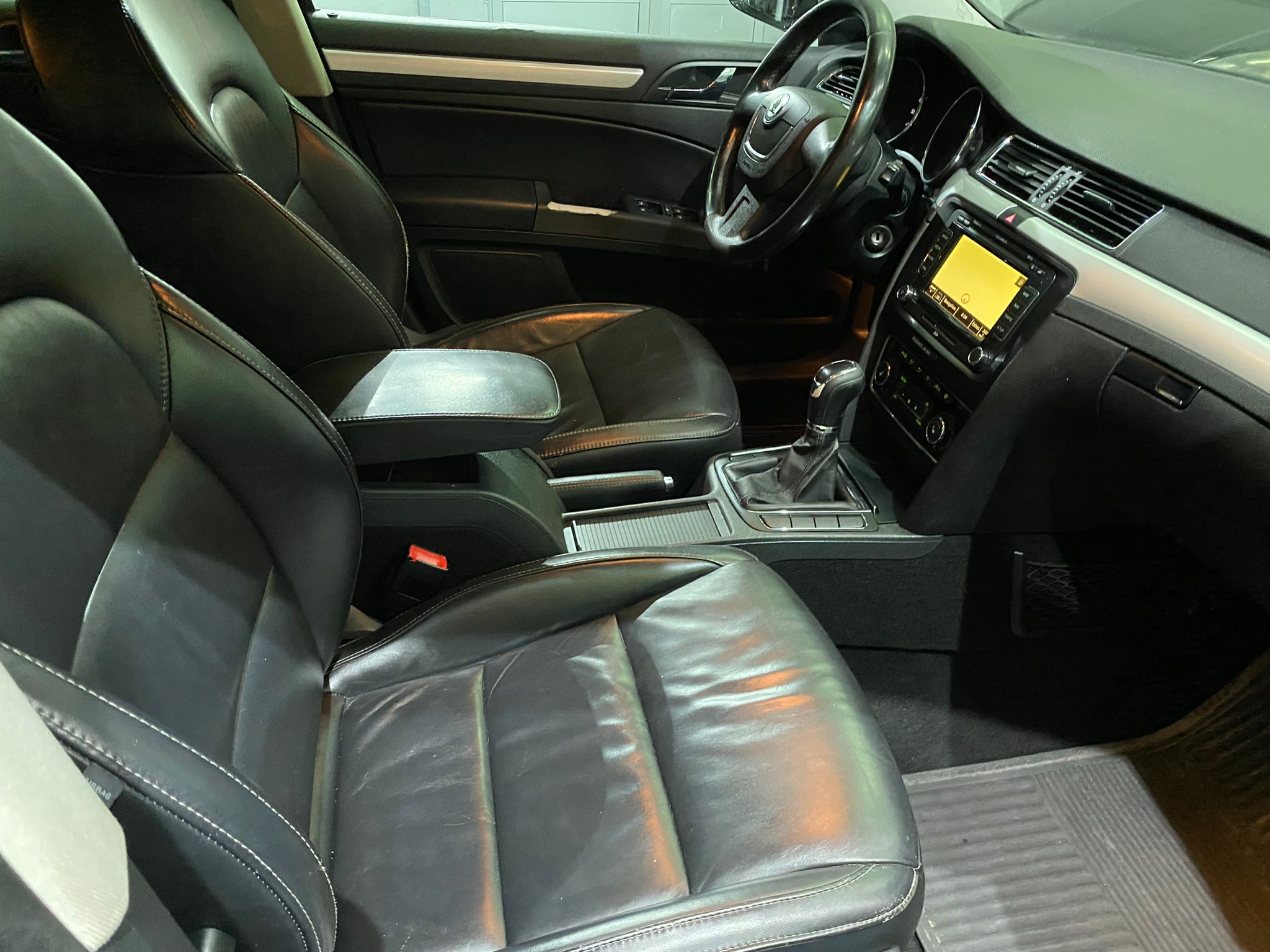 ŠKODA SUPERB 2.0 TDI STV AMBITION 4X4 , 2010 GODINA