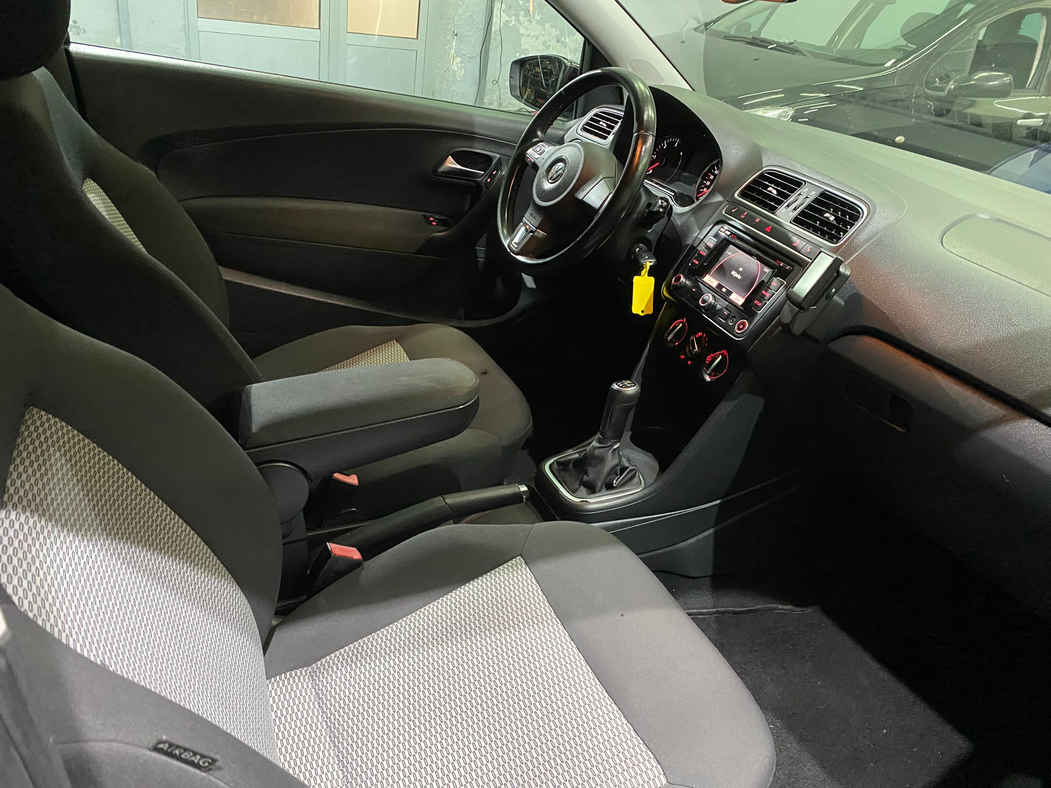 VW POLO 1.2 TDI , 2011 GOD, ALU FELGE, KLIMA,NAVIGACIJA