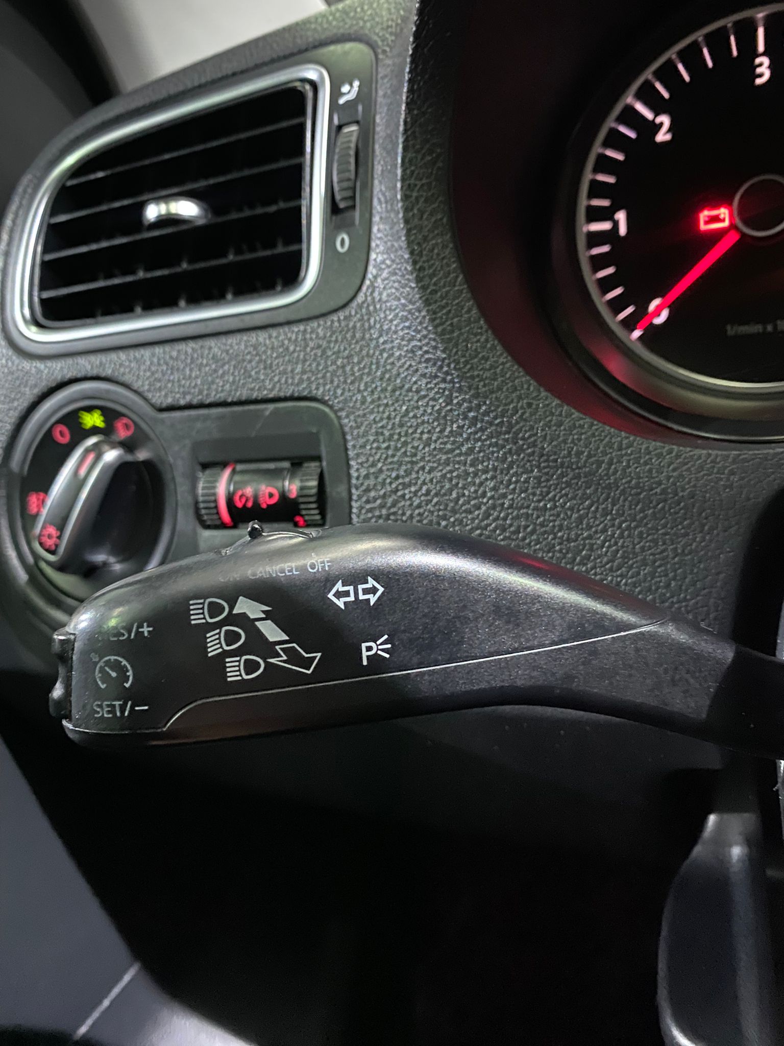 VW POLO 1.2 TDI , 2011 GOD, ALU FELGE, KLIMA,NAVIGACIJA