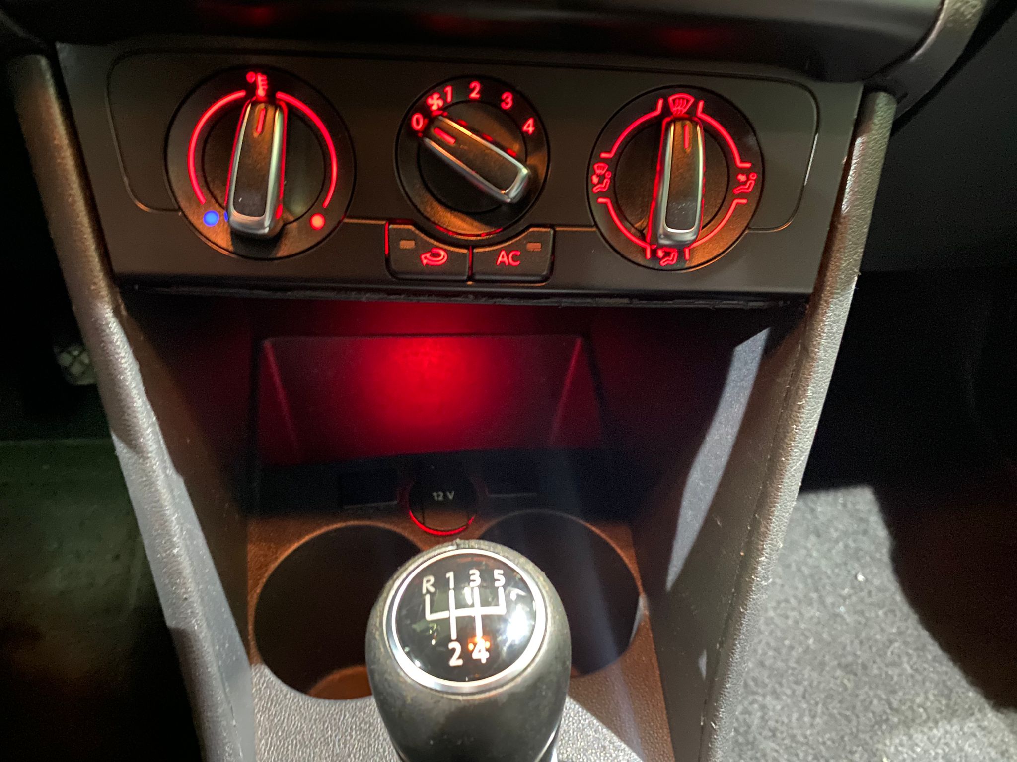 VW POLO 1.2 TDI , 2011 GOD, ALU FELGE, KLIMA,NAVIGACIJA